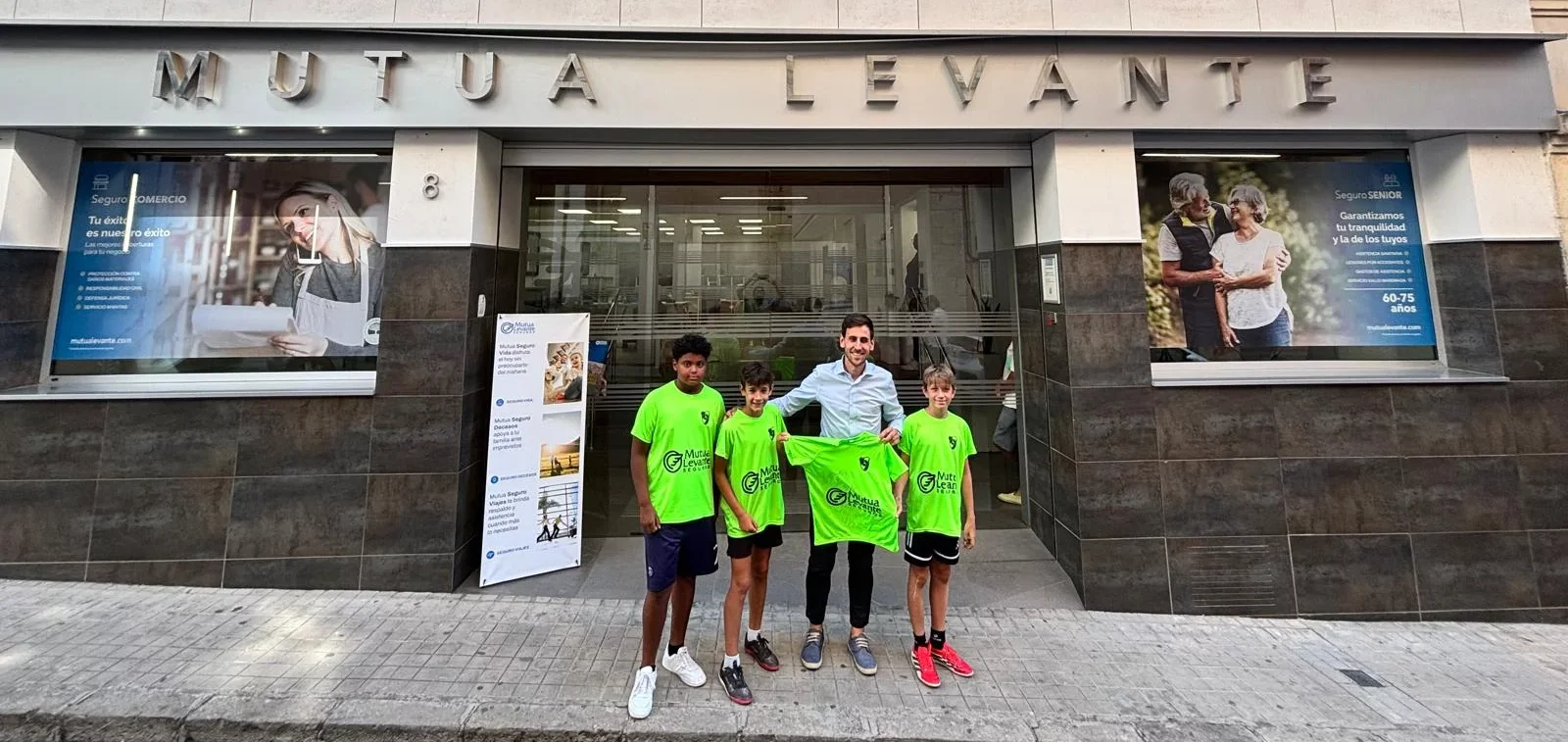 Mutua Levante Seguros renueva su apoyo al CF Ciudad Alcoy
