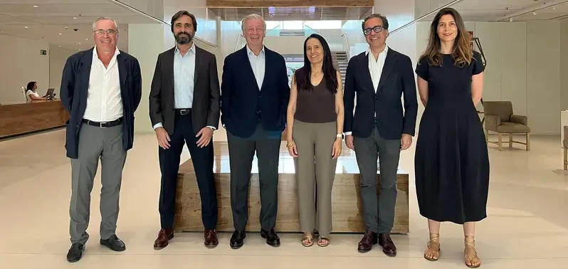 Empresas incorporan gestión de riesgos de desinformación para mejorar transparencia informativa