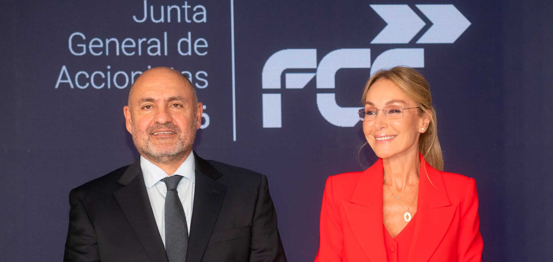 El Consejero Delegado de FCC, Pablo Colio; y la Presidenta de Grupo FCC, Esther Alcocer Koplowitz, en la Junta General de Accionistas
