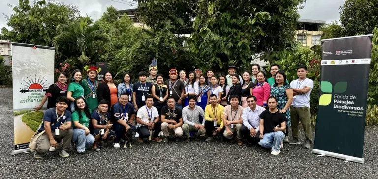 18 jóvenes indígenas amazónicos fortalecen su liderazgo para influir en negociaciones climáticas