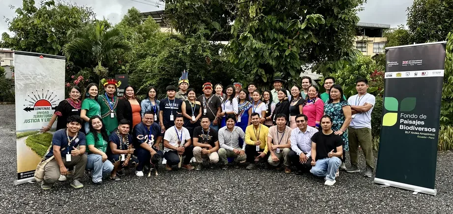 18 jóvenes indígenas amazónicos fortalecen su liderazgo para influir en negociaciones climáticas