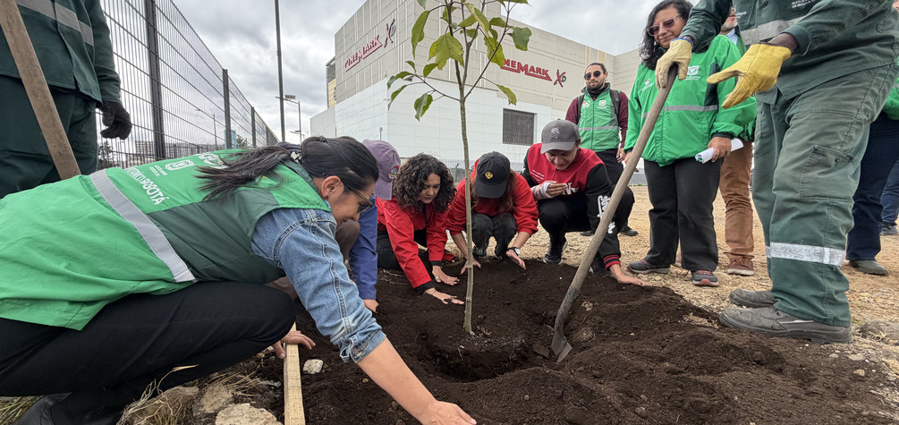 Multiplaza y el Jardín Botánico de Bogotá concretaron una alianza estratégica de tipo ambiental con tres frentes de trabajo para el occidente de la capital