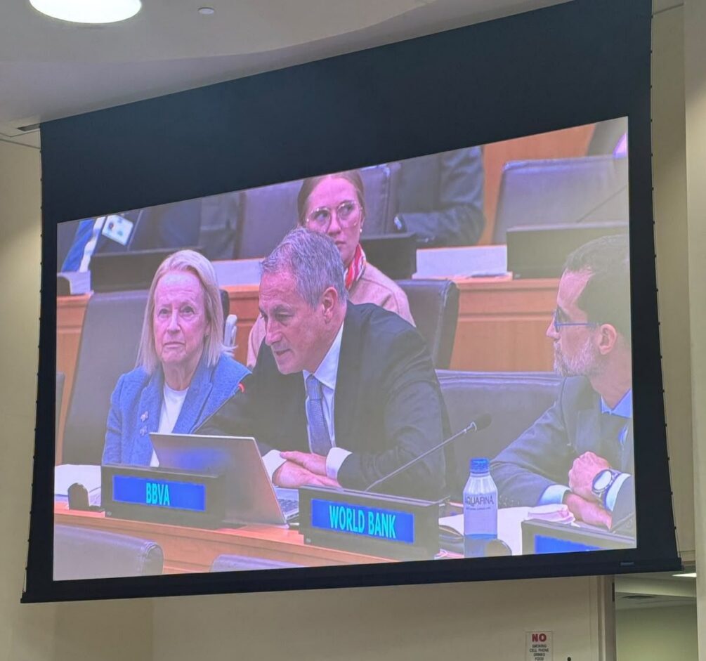 Antoni Ballabriga, Responsable global de Inteligencia en Sostenibilidad de BBVA, durante su intervención en Nueva York. Fuente: LK