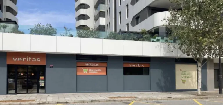 Veritas amplía a 7 sus supermercados en Valencia para impulsar el consumo ecológico local