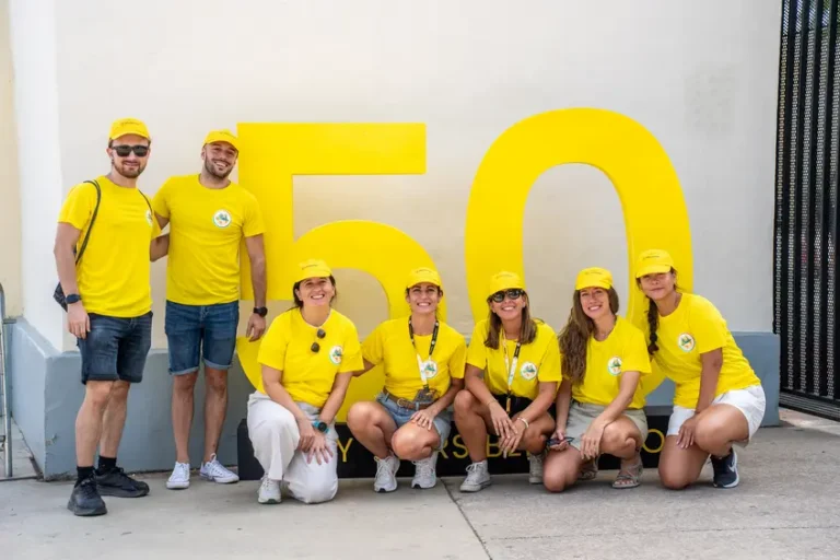 Prosegur reconoce la contribución de más de 2.600 empleados en su 50º aniversario en España