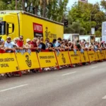 Correos moviliza más de 400 toneladas para garantizar La Vuelta 26 en 40 sedes