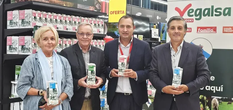 Vegalsa-Eroski comercializa más de 46 millones de litros de leche gallega en 10 años