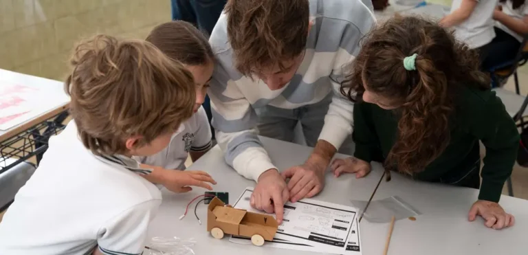 Fundación Endesa impulsa educación energética en más de 157.200 alumnos para apoyar la transición justa