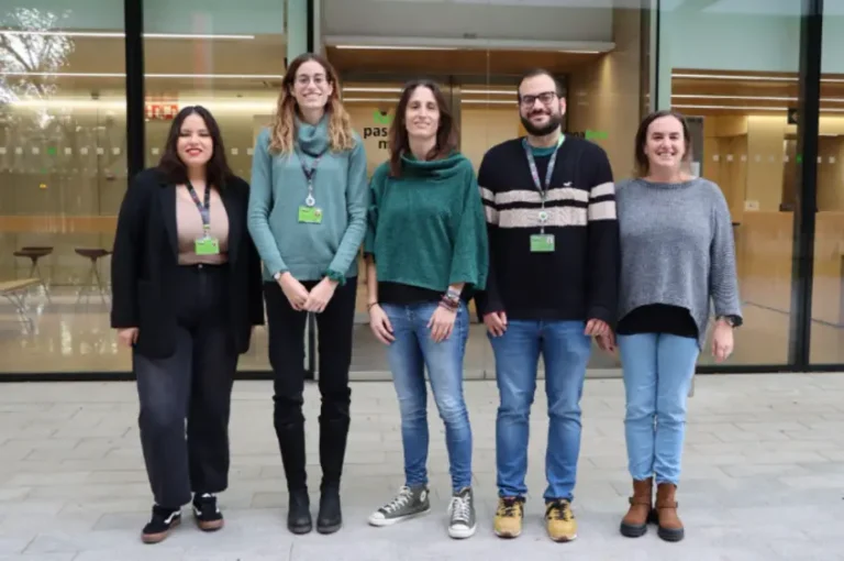 La contaminación atmosférica aumenta biomarcadores de neuroinflamación vinculados al Alzheimer en mujeres según BBRC