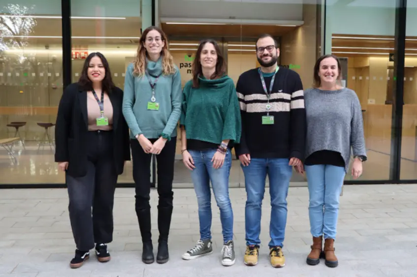 La contaminación atmosférica aumenta biomarcadores de neuroinflamación vinculados al Alzheimer en mujeres según BBRC