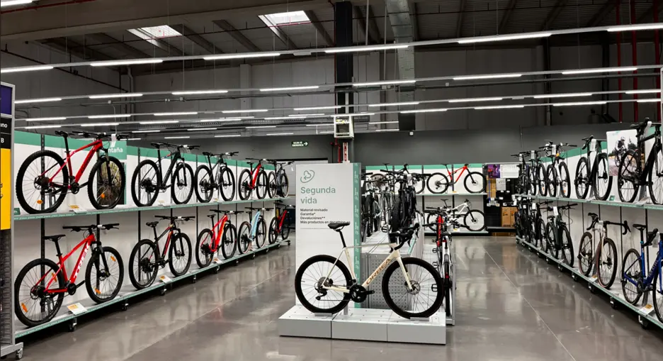Decathlon expande a 11 su red de bicicletas de segunda vida para fomentar la economía circular en ciclismo