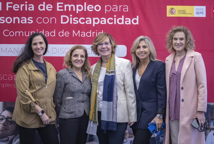 Cerca de 400 personas con discapacidad reciben apoyo para acercarse al primer empleo